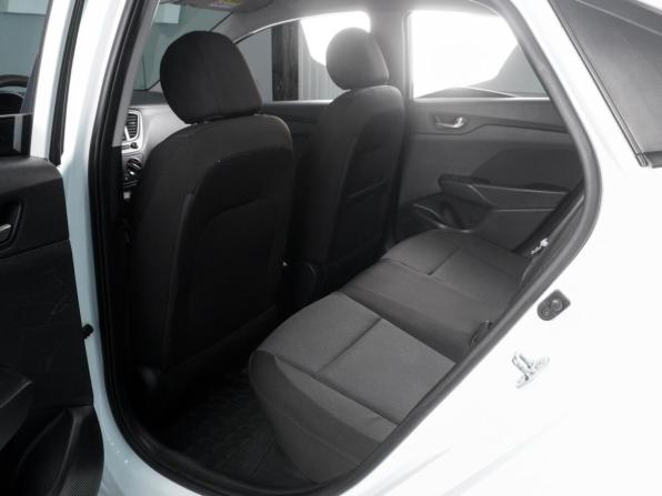 Hyundai Solaris II с пробегом 2019 года, цена 1 320 000 рублей, 184370 км, седан, Автокод Объявления