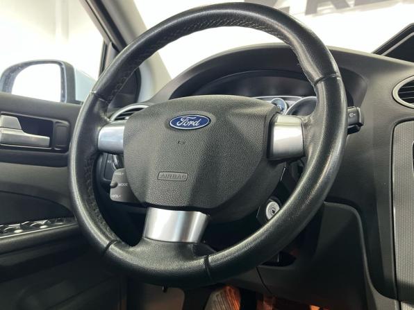 Ford Focus II Рестайлинг с пробегом 2011 года, цена 879 000 рублей, 79745 км, хэтчбек, Автокод Объявления