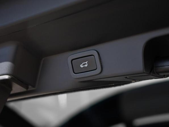 Land Rover Range Rover Sport II Рестайлинг с пробегом 2018 года, цена 3 849 000 рублей, 216225 км, внедорожник, Автокод Объявления