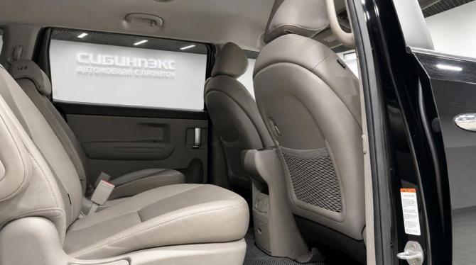 Kia Carnival III с пробегом 2018 года, цена 2 600 000 рублей, 94835 км, минивэн, Автокод Объявления