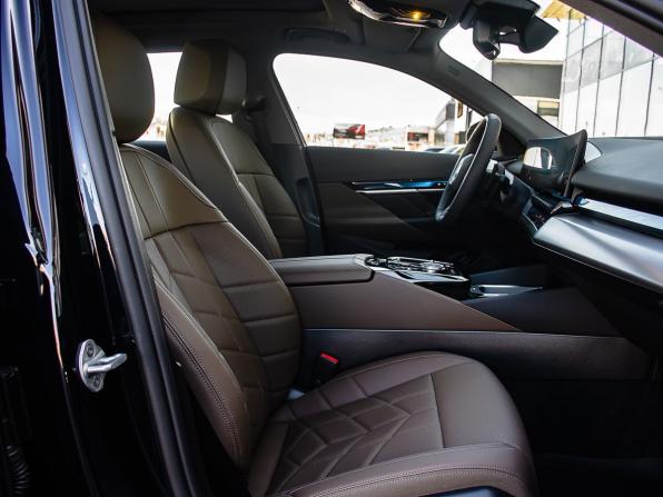 BMW 5 серии VIII (G60/G61/G68) с пробегом 2025 года, цена 8 690 000 рублей, 16 км, седан, Автокод Объявления