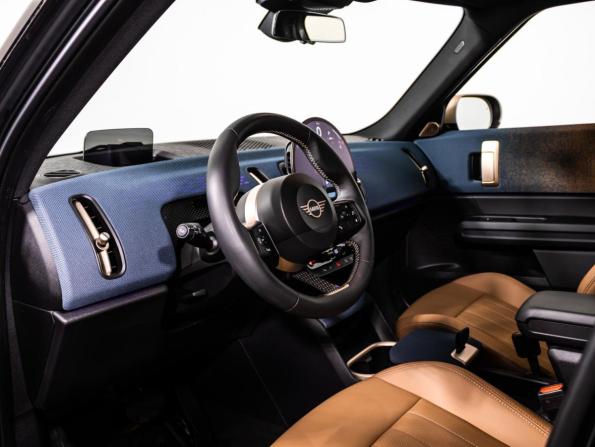 Mini Countryman III с пробегом 2023 года, цена 4 960 000 рублей, 5884 км, внедорожник, Автокод Объявления