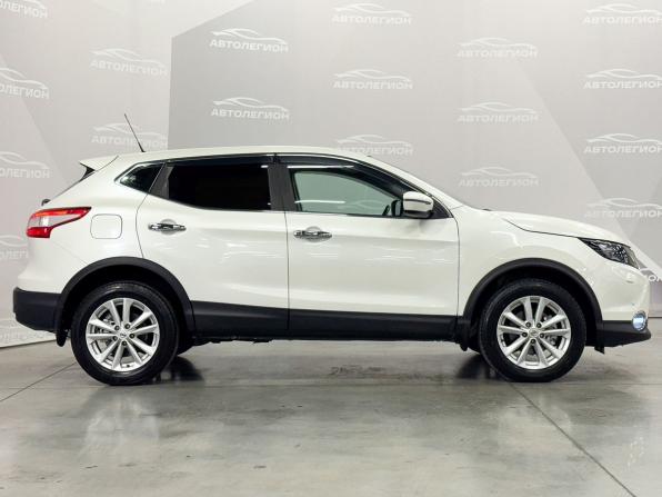 Nissan Qashqai II с пробегом 2016 года, цена 1 890 000 рублей, 117903 км, внедорожник, Автокод Объявления