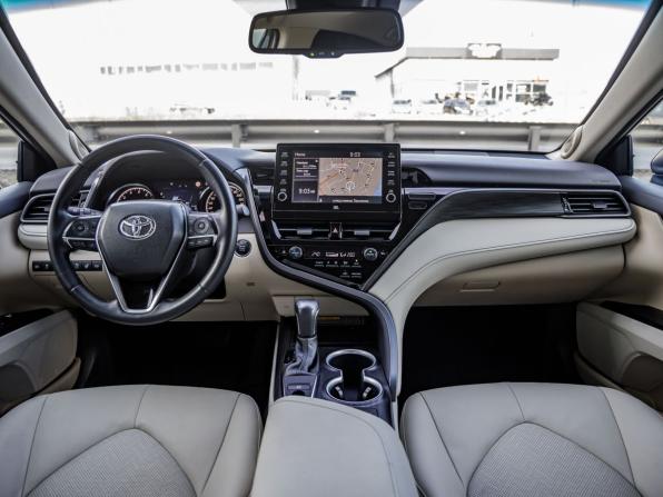Toyota Camry VIII (XV70) Рестайлинг с пробегом 2021 года, цена 3 128 000 рублей, 71121 км, седан, Автокод Объявления