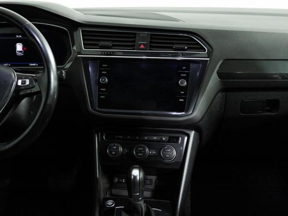 Volkswagen Tiguan II с пробегом 2017 года, цена 2 149 700 рублей, 126485 км, внедорожник, Автокод Объявления