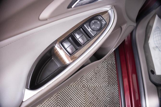 Chevrolet Malibu IX с пробегом 2016 года, цена 1 649 000 рублей, 113254 км, седан, Автокод Объявления