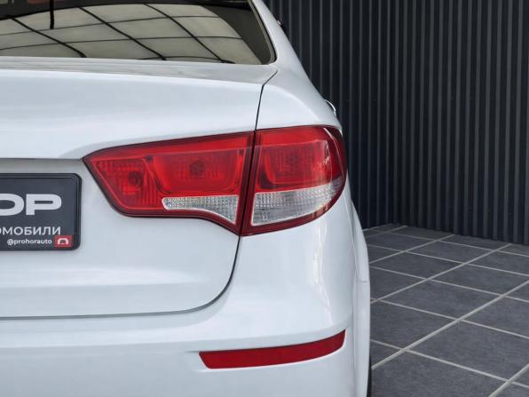 Kia Rio III Рестайлинг с пробегом 2015 года, цена 1 050 000 рублей, 146603 км, седан, Автокод Объявления
