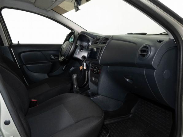 Renault Sandero II с пробегом 2016 года, цена 798 000 рублей, 108500 км, хэтчбек, Автокод Объявления