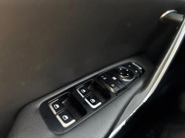 Kia Stinger I с пробегом 2019 года, цена 2 360 000 рублей, 146883 км, лифтбек, Автокод Объявления