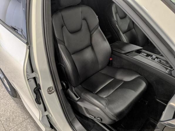 Volvo XC60 II с пробегом 2020 года, цена 3 690 000 рублей, 115300 км, внедорожник, Автокод Объявления