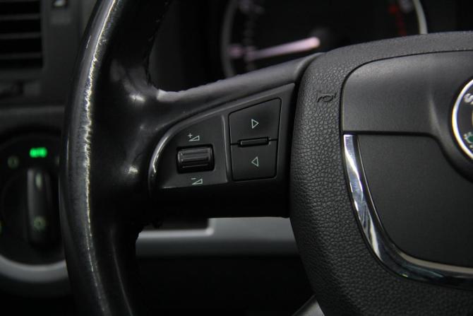 Skoda Octavia II (A5) Рестайлинг с пробегом 2011 года, цена 949 000 рублей, 188690 км, универсал, Автокод Объявления