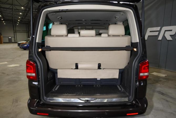 Volkswagen Multivan T5 Рестайлинг с пробегом 2011 года, цена 2 285 000 рублей, 231764 км, минивэн, Автокод Объявления