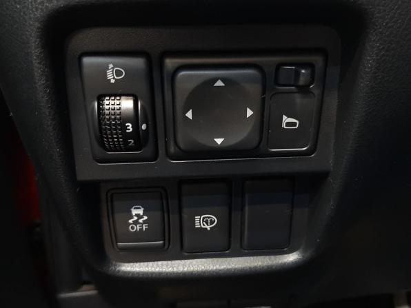 Nissan Juke I с пробегом 2012 года, цена 869 000 рублей, 184227 км, внедорожник, Автокод Объявления