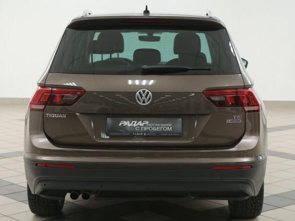 Volkswagen Tiguan II с пробегом 2017 года, цена 1 975 000 рублей, 142000 км, внедорожник, Автокод Объявления