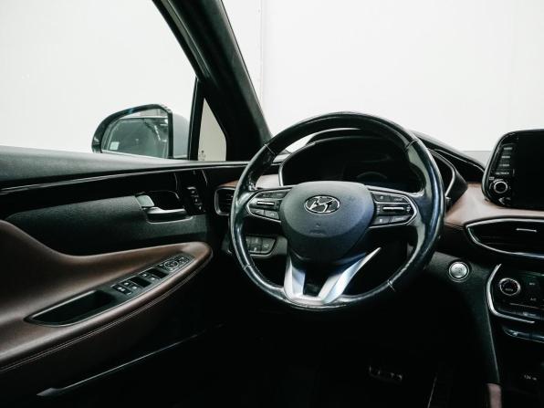Hyundai Santa Fe IV с пробегом 2018 года, цена 3 224 000 рублей, 151902 км, внедорожник, Автокод Объявления