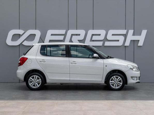 Skoda Fabia II Рестайлинг с пробегом 2011 года, цена 740 000 рублей, 151396 км, хэтчбек, Автокод Объявления