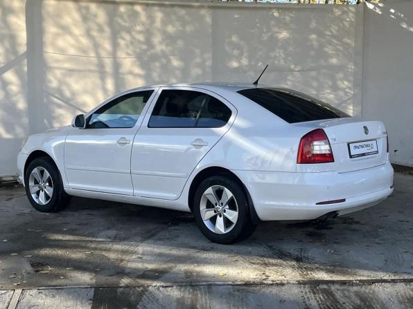 Skoda Octavia II (A5) Рестайлинг с пробегом 2013 года, цена 870 000 рублей, 164733 км, лифтбек, Автокод Объявления