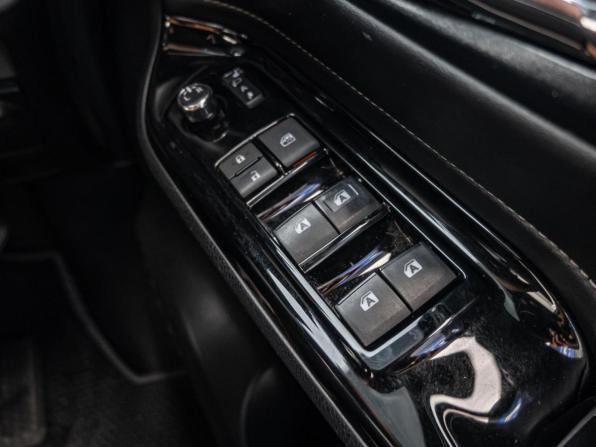 Toyota Esquire I Рестайлинг с пробегом 2019 года, цена 2 899 000 рублей, 74505 км, минивэн, Автокод Объявления