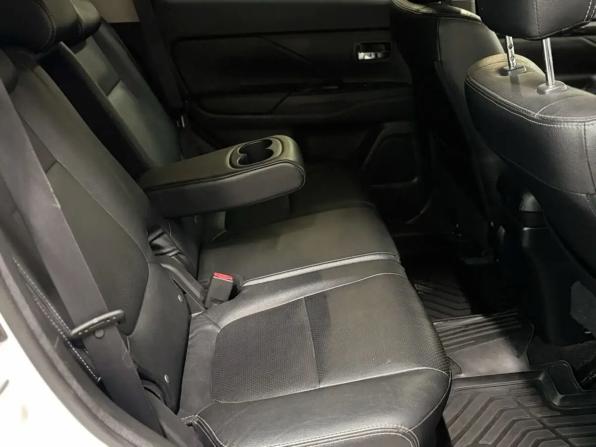 Mitsubishi Outlander III Рестайлинг 3 с пробегом 2018 года, цена 1 757 000 рублей, 179794 км, внедорожник, Автокод Объявления
