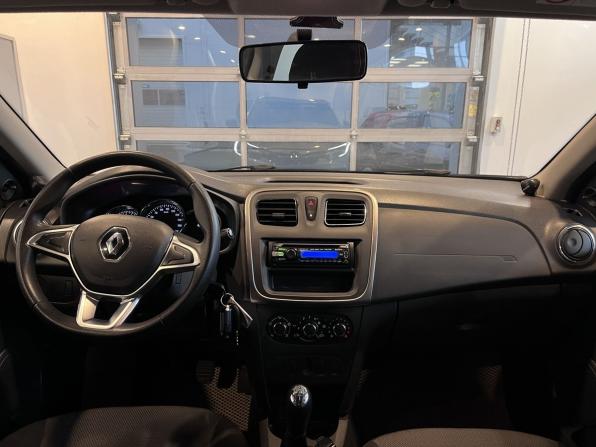 Renault Logan II Рестайлинг с пробегом 2018 года, цена 928 000 рублей, 160915 км, седан, Автокод Объявления