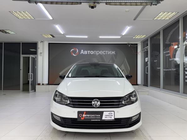 Volkswagen Polo V Рестайлинг с пробегом 2017 года, цена 1 280 000 рублей, 150000 км, седан, Автокод Объявления