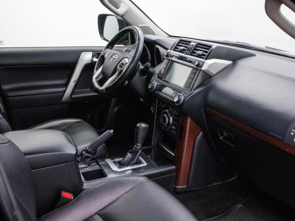 Toyota Land Cruiser Prado 150 Series Рестайлинг 1 с пробегом 2014 года, цена 3 290 000 рублей, 282072 км, внедорожник, Автокод Объявления