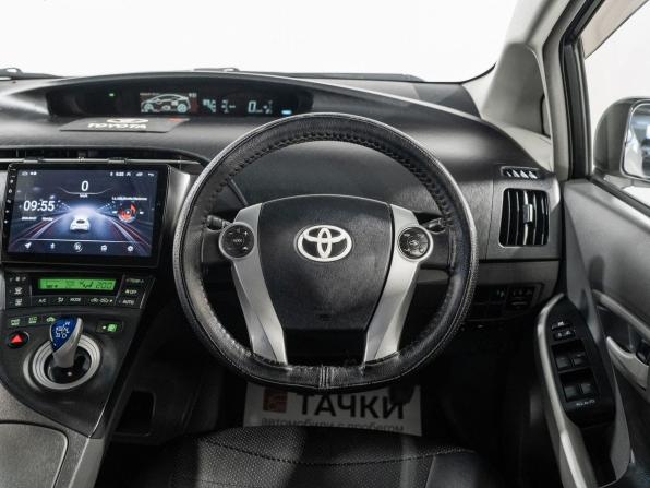 Toyota Prius III (XW30) с пробегом 2011 года, цена 900 000 рублей, 281102 км, лифтбек, Автокод Объявления