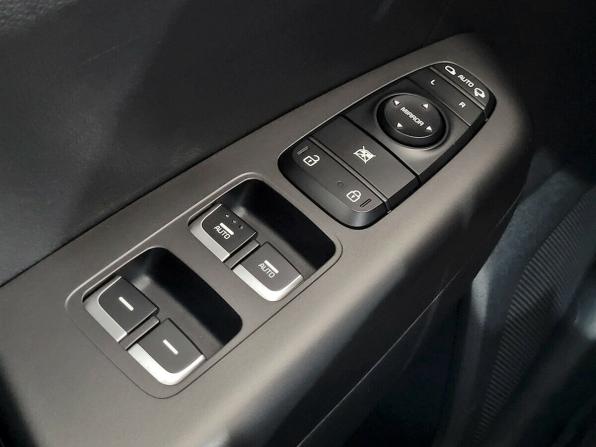 Kia Sportage IV Рестайлинг с пробегом 2019 года, цена 2 150 000 рублей, 139347 км, внедорожник, Автокод Объявления