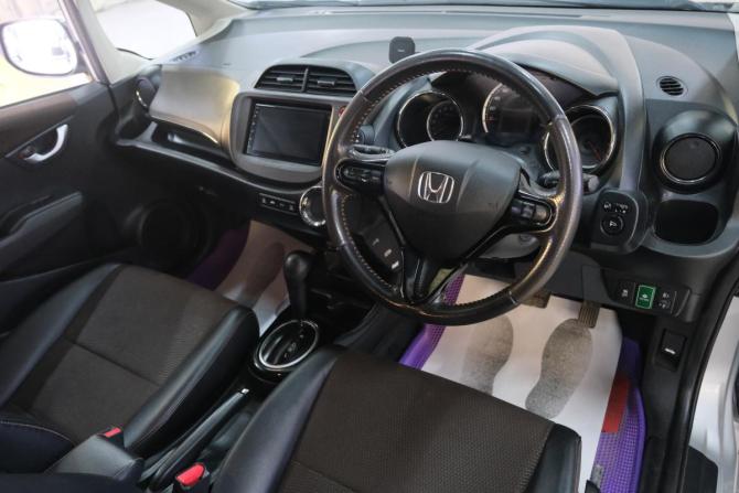 Honda Fit Shuttle I с пробегом 2013 года, цена 1 199 000 рублей, 154000 км, универсал, Автокод Объявления