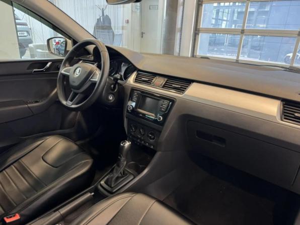 Skoda Rapid I с пробегом 2016 года, цена 1 020 000 рублей, 178412 км, лифтбек, Автокод Объявления