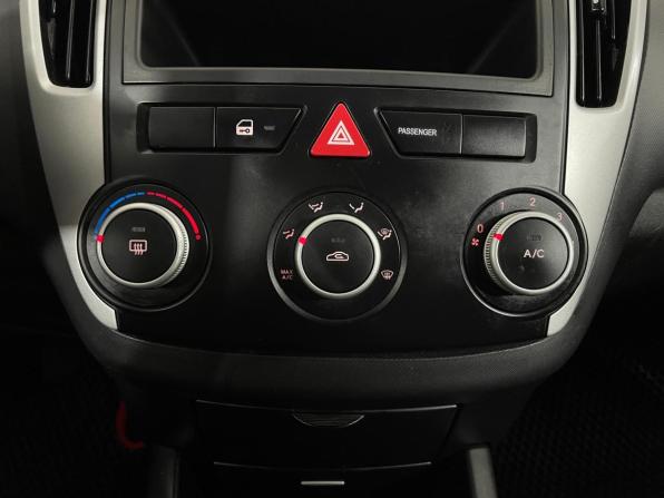 Kia Ceed I Рестайлинг с пробегом 2011 года, цена 678 000 рублей, 211183 км, хэтчбек, Автокод Объявления