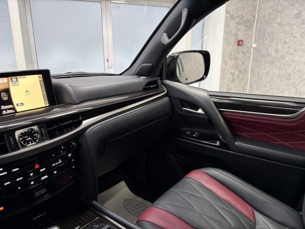 Lexus LX III Рестайлинг 2 с пробегом 2021 года, цена 11 750 000 рублей, 65539 км, внедорожник, Автокод Объявления