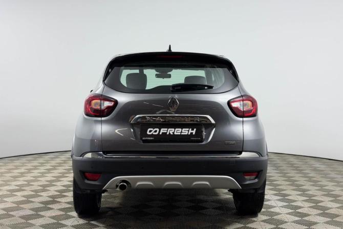 Renault Kaptur I Рестайлинг с пробегом 2021 года, цена 1 349 100 рублей, 189842 км, внедорожник, Автокод Объявления