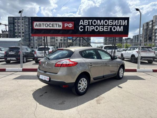 Renault Megane III Рестайлинг с пробегом 2013 года, цена 920 820 рублей, 180000 км, хэтчбек, Автокод Объявления