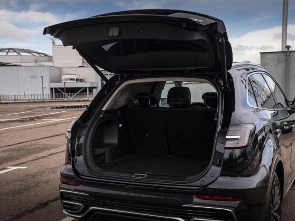 Hongqi HS5 I Рестайлинг с пробегом 2023 года, цена 3 007 000 рублей, 12541 км, внедорожник, Автокод Объявления
