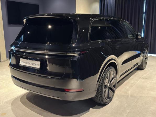 Li Auto (Lixiang) L9 I с пробегом 2024 года, цена 8 800 000 рублей, 31853 км, внедорожник, Автокод Объявления