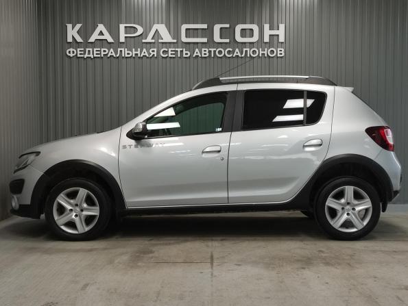 Renault Sandero II с пробегом 2016 года, цена 909 000 рублей, 103402 км, хэтчбек, Автокод Объявления