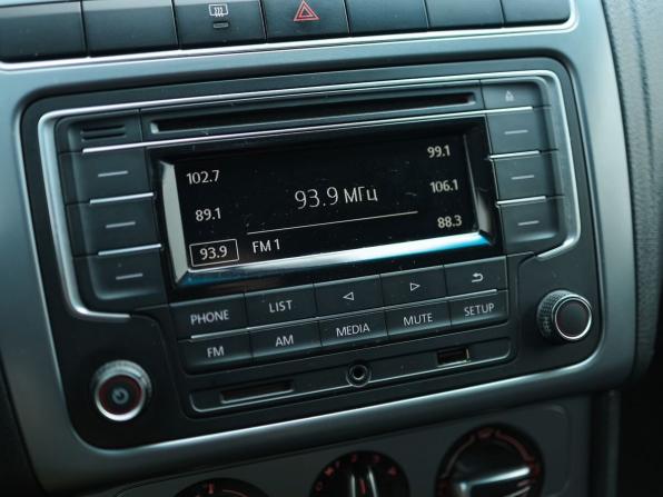 Volkswagen Polo V Рестайлинг с пробегом 2016 года, цена 969 000 рублей, 154600 км, седан, Автокод Объявления