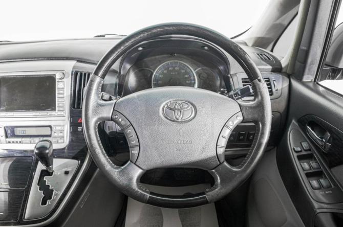 Toyota Alphard I Рестайлинг с пробегом 2008 года, цена 1 609 000 рублей, 210000 км, минивэн, Автокод Объявления