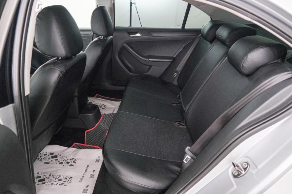 Volkswagen Jetta VI Красноярск  - изображение 18