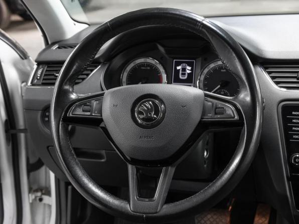 Skoda Octavia III (A7) Рестайлинг с пробегом 2019 года, цена 1 627 000 рублей, 148000 км, лифтбек, Автокод Объявления