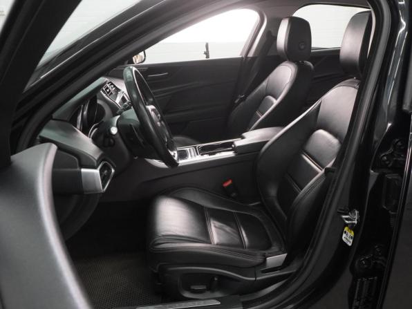 Jaguar XE I с пробегом 2016 года, цена 1 749 000 рублей, 178666 км, седан, Автокод Объявления