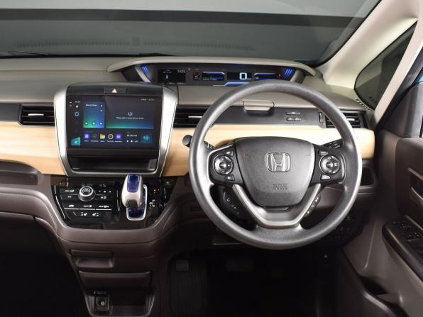 Honda Freed II с пробегом 2017 года, цена 1 299 995 рублей, 203833 км, компактвэн, Автокод Объявления
