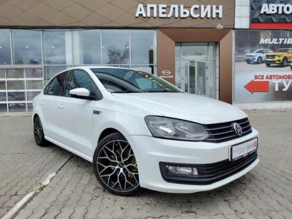 Volkswagen Polo V Рестайлинг с пробегом 2019 года, цена 991 400 рублей, 200000 км, седан, Автокод Объявления