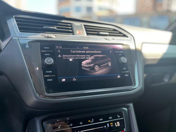 Volkswagen Tiguan II Рестайлинг с пробегом 2021 года, цена 2 580 000 рублей, 86150 км, внедорожник, Автокод Объявления