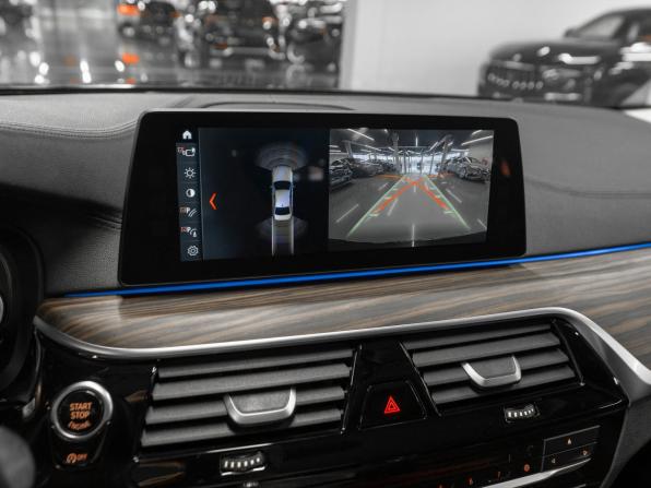 BMW 5 серии VII (G30/G31/G38) с пробегом 2017 года, цена 3 640 000 рублей, 94165 км, седан, Автокод Объявления