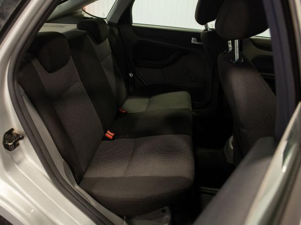 Ford Focus II Рестайлинг с пробегом 2010 года, цена 645 000 рублей, 174331 км, хэтчбек, Автокод Объявления