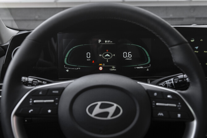 Hyundai Elantra VII (CN7) с пробегом 2024 года, цена 2 430 000 рублей, 960 км, седан, Автокод Объявления