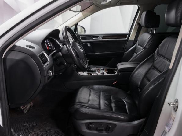 Volkswagen Touareg II Рестайлинг с пробегом 2015 года, цена 2 550 000 рублей, 260000 км, внедорожник, Автокод Объявления