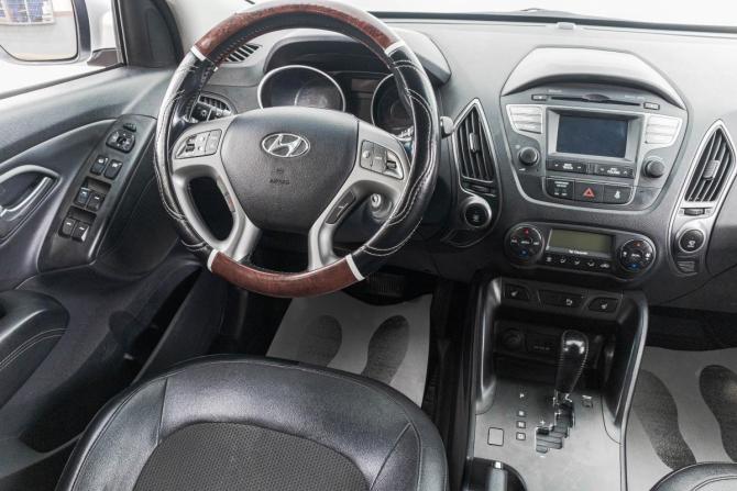 Hyundai ix35 I Рестайлинг с пробегом 2014 года, цена 1 499 000 рублей, 219200 км, внедорожник, Автокод Объявления